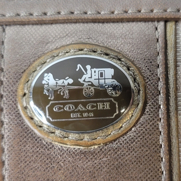 Coach Zip Wallet - Picture 4 of 8